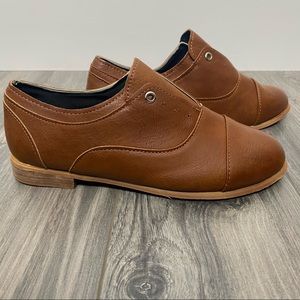 🌈 NWOT saddle shoes